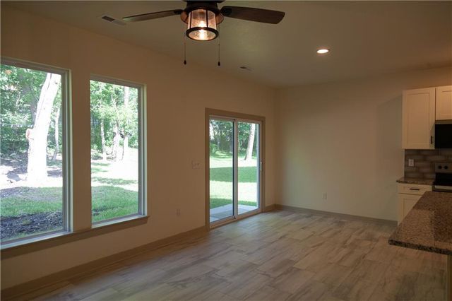 1334 S Pope Avenue, Independence, MO 64055