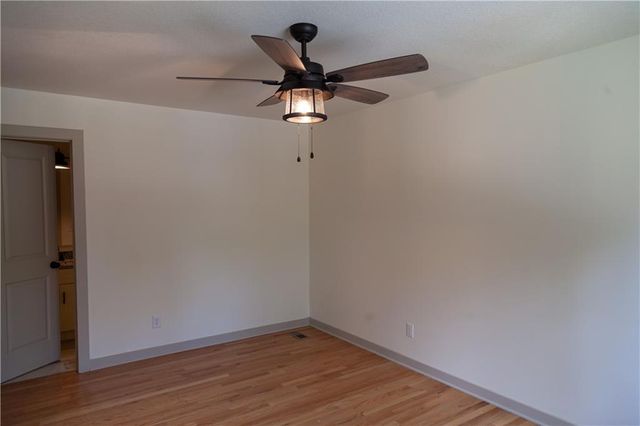1334 S Pope Avenue, Independence, MO 64055