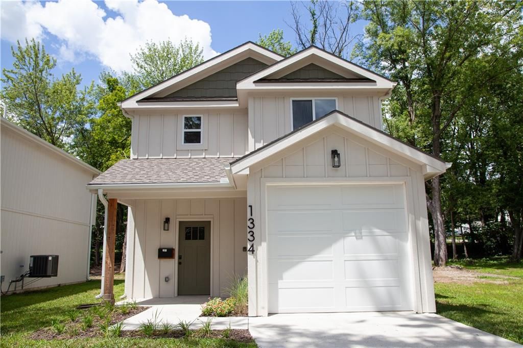 1334 S Pope Avenue, Independence, MO 64055