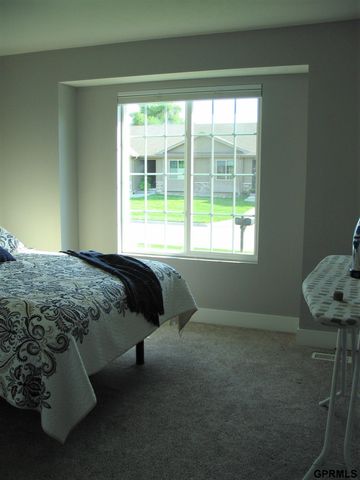 3031 Lakeside Drive, Plattsmouth, NE 68005