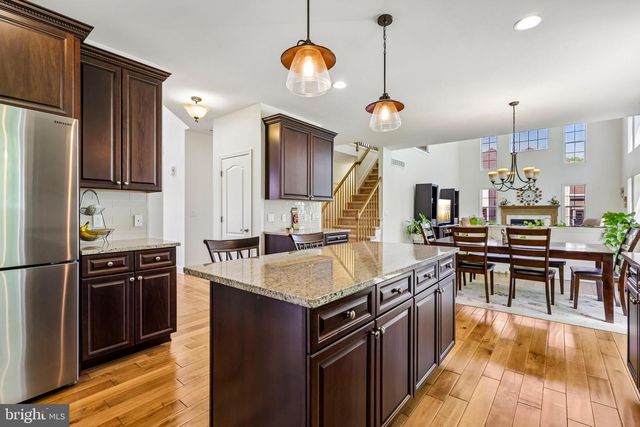 41 EMERALD RD, Robbinsville, NJ 08691