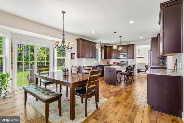 41 EMERALD RD, Robbinsville, NJ 08691