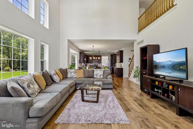 41 EMERALD RD, Robbinsville, NJ 08691
