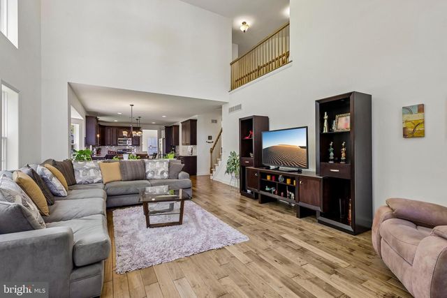 41 EMERALD RD, Robbinsville, NJ 08691