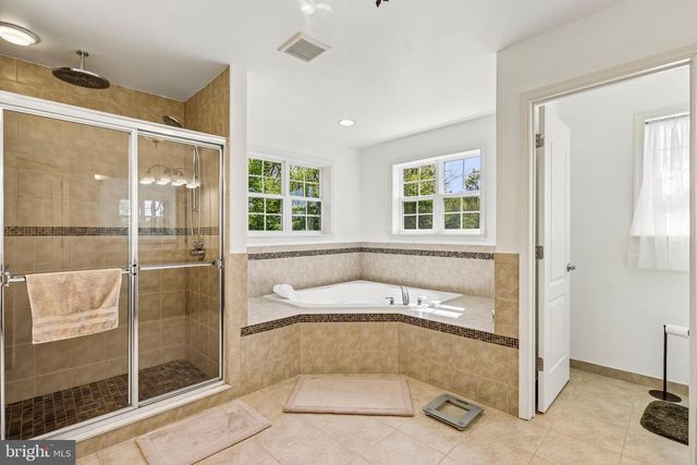 41 EMERALD RD, Robbinsville, NJ 08691
