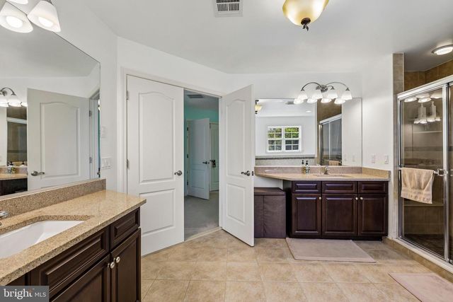 41 EMERALD RD, Robbinsville, NJ 08691