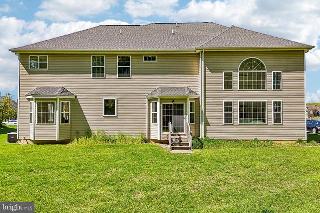 41 EMERALD RD, Robbinsville, NJ 08691