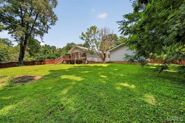 108 Shady Lane, St Charles, MO 63303