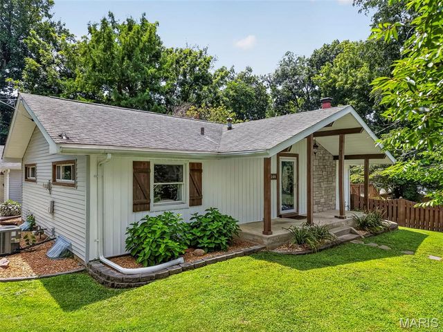 108 Shady Lane, St Charles, MO 63303