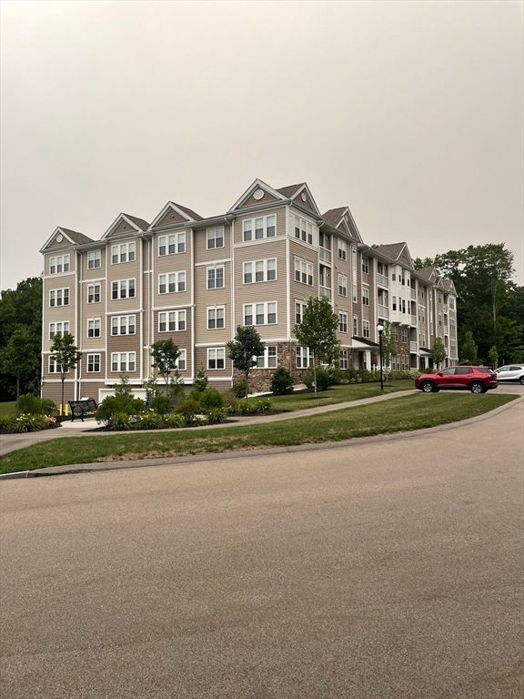 4402 Pennington Dr 4402, Walpole, MA 02081