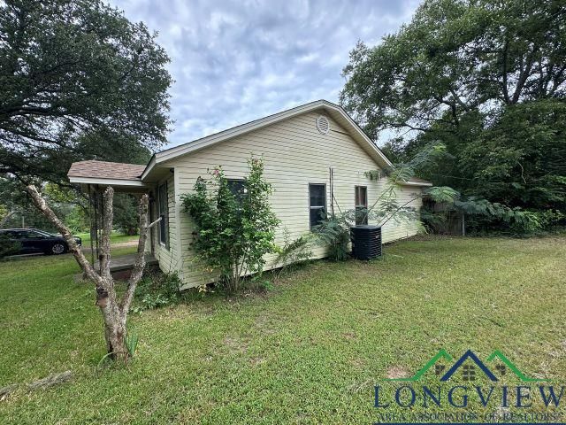 615 Millville Dr, Henderson, TX 75652
