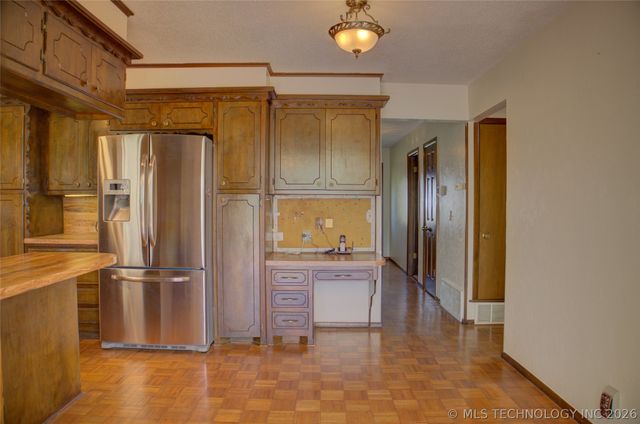 2920 Ridge Court, Bartlesville, OK 74006