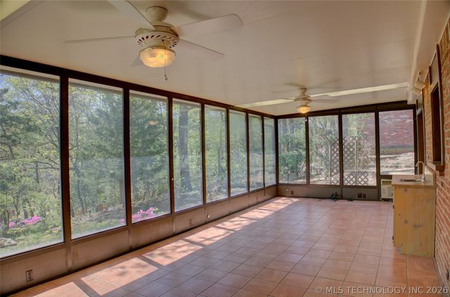 2920 Ridge Court, Bartlesville, OK 74006