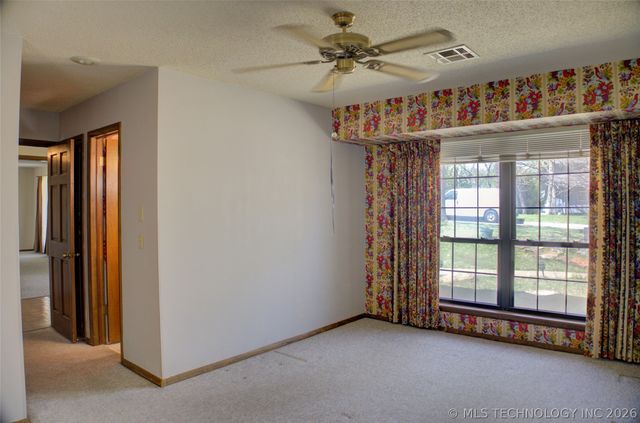2920 Ridge Court, Bartlesville, OK 74006