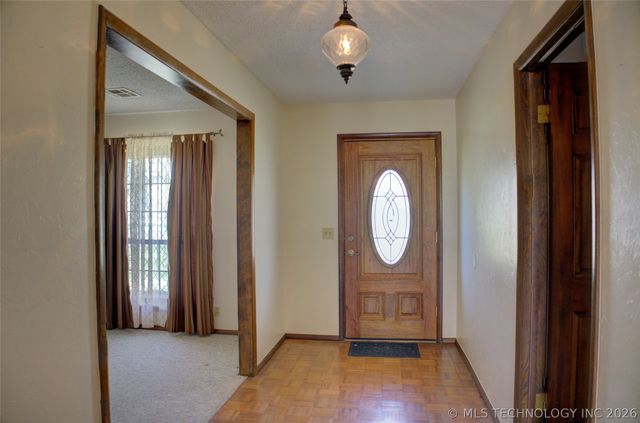 2920 Ridge Court, Bartlesville, OK 74006