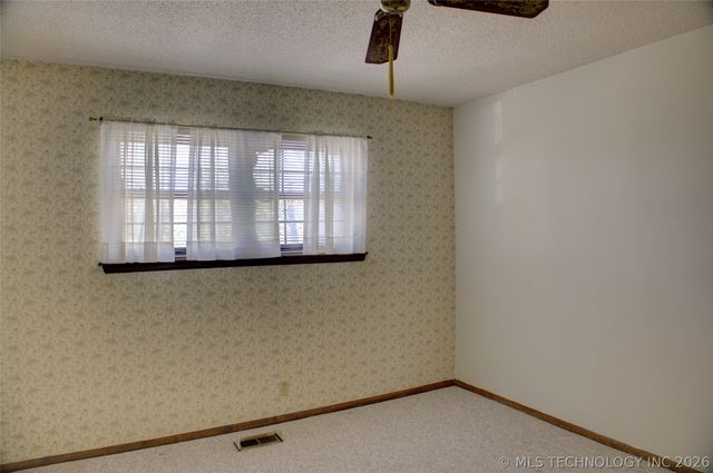 2920 Ridge Court, Bartlesville, OK 74006