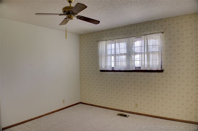 2920 Ridge Court, Bartlesville, OK 74006