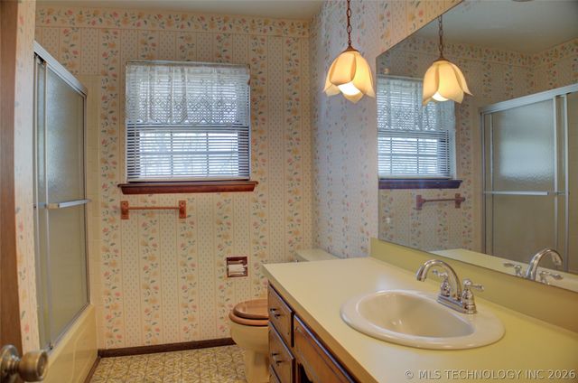 2920 Ridge Court, Bartlesville, OK 74006