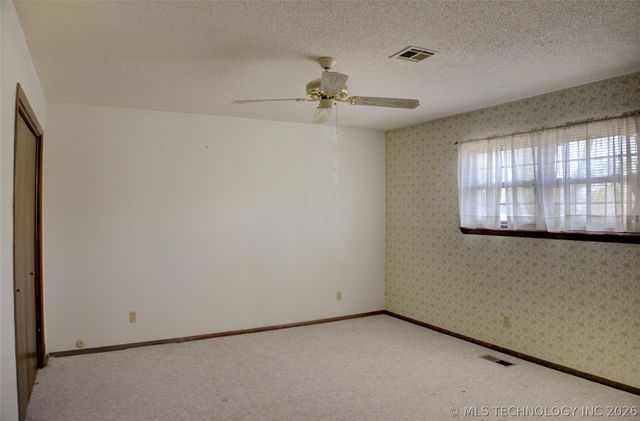 2920 Ridge Court, Bartlesville, OK 74006