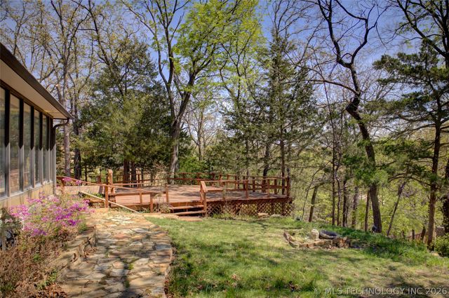 2920 Ridge Court, Bartlesville, OK 74006