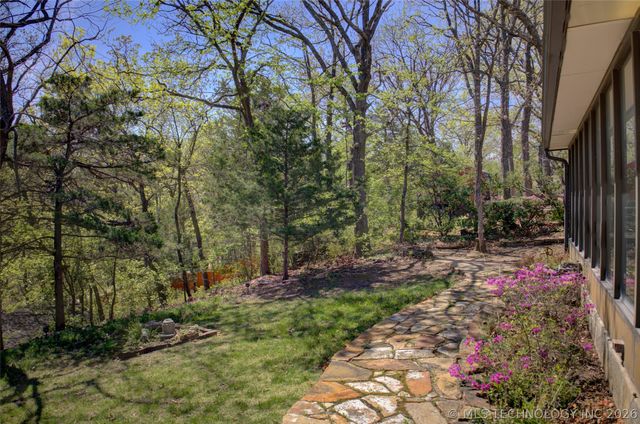 2920 Ridge Court, Bartlesville, OK 74006
