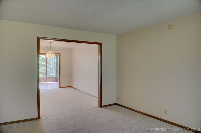 2920 Ridge Court, Bartlesville, OK 74006