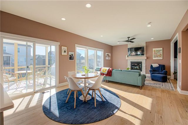 1829 Green Meadow Drive, Liberty, MO 64068