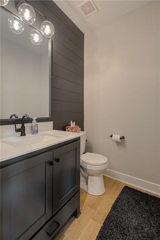 1829 Green Meadow Drive, Liberty, MO 64068