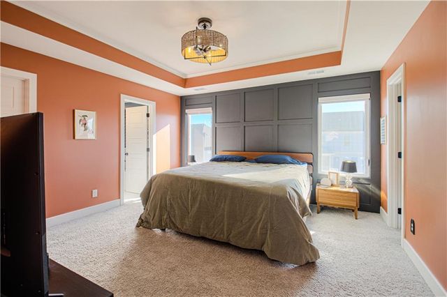 1829 Green Meadow Drive, Liberty, MO 64068