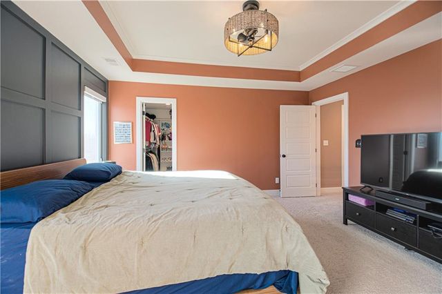 1829 Green Meadow Drive, Liberty, MO 64068