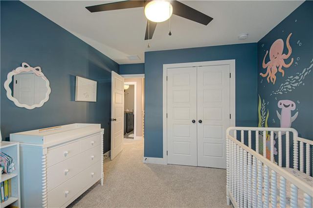 1829 Green Meadow Drive, Liberty, MO 64068