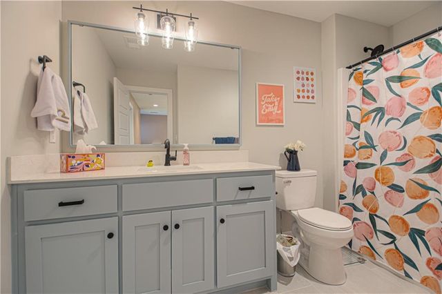 1829 Green Meadow Drive, Liberty, MO 64068