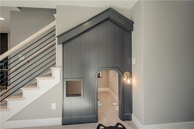 1829 Green Meadow Drive, Liberty, MO 64068