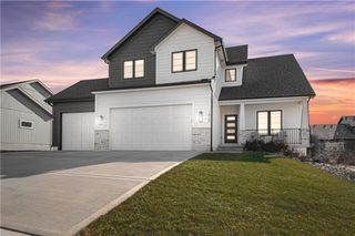 1829 Green Meadow Drive, Liberty, MO 64068