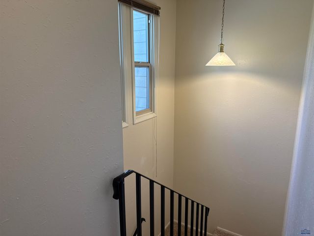320 44TH, Rapid City, SD 57702