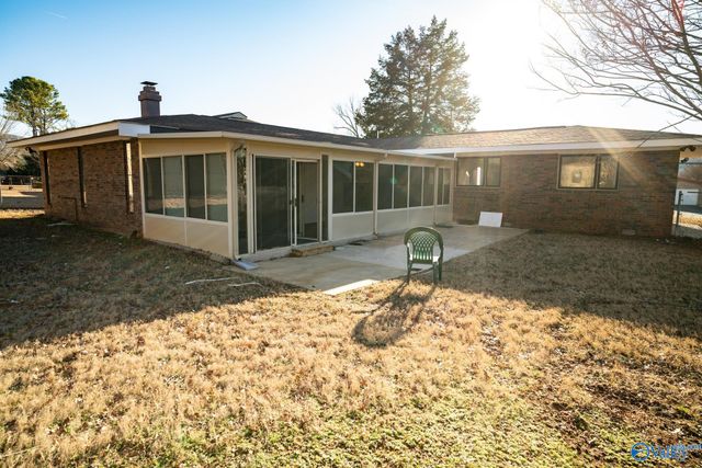 10103 Dunbarton Drive, Huntsville, AL 35803