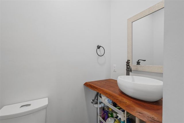 246 E 14th Ave, Homestead, PA 15120