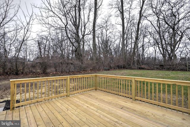 904 S CHESTER RD, West Chester, PA 19382