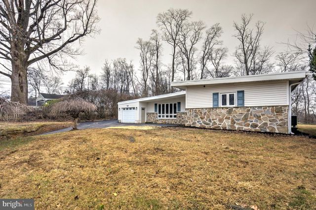 904 S CHESTER RD, West Chester, PA 19382