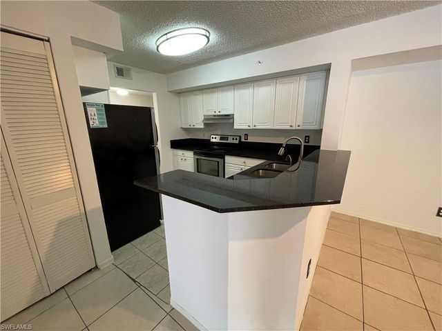 8265 Ibis Club DR 603, Naples, FL 34104