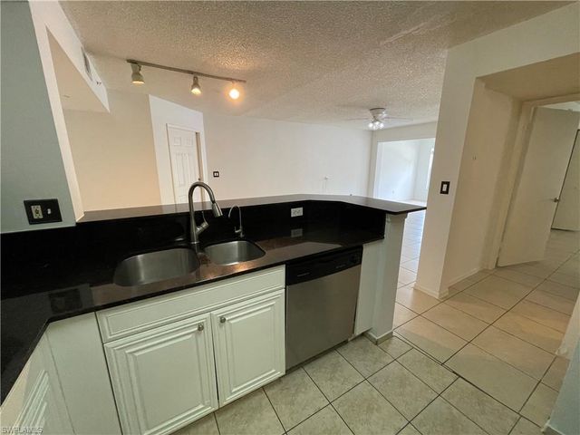8265 Ibis Club DR 603, Naples, FL 34104