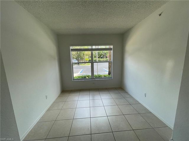 8265 Ibis Club DR 603, Naples, FL 34104