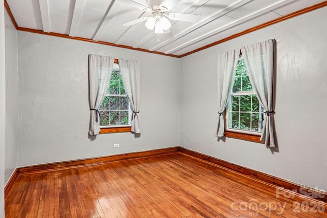 2627 White Oak Road, Burnsville, NC 28714