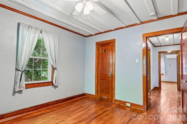 2627 White Oak Road, Burnsville, NC 28714