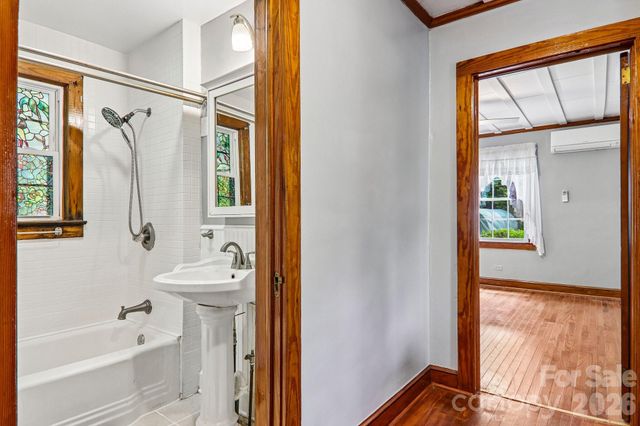 2627 White Oak Road, Burnsville, NC 28714