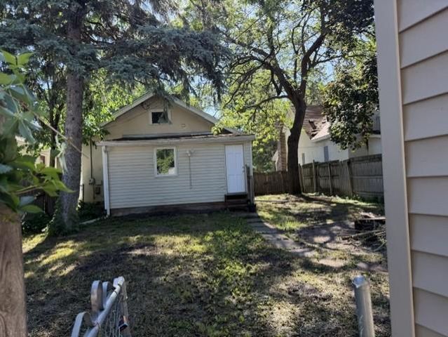 3411 Queen Avenue N, Minneapolis, MN 55412