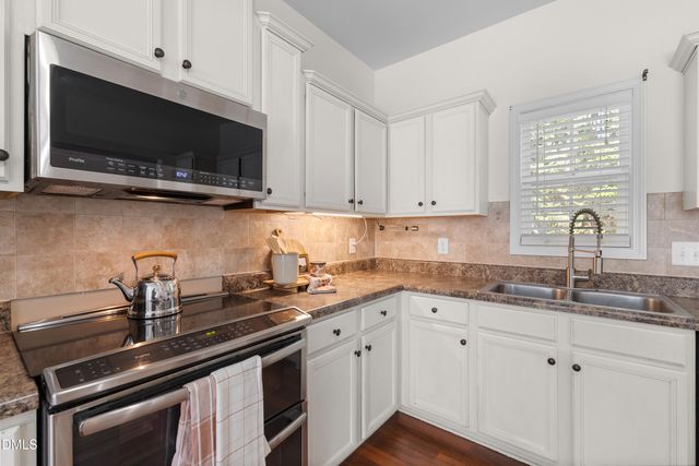 2458 Valley Drive, Clayton, NC 27520