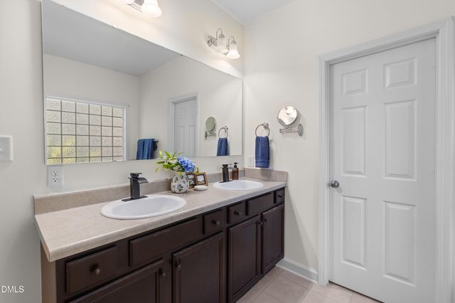 2458 Valley Drive, Clayton, NC 27520