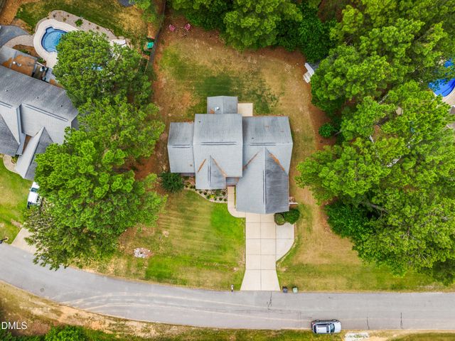 2458 Valley Drive, Clayton, NC 27520