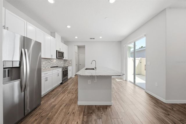 13736 SUMMERPORT VILLAGE PARKWAY, Windermere, FL 34786